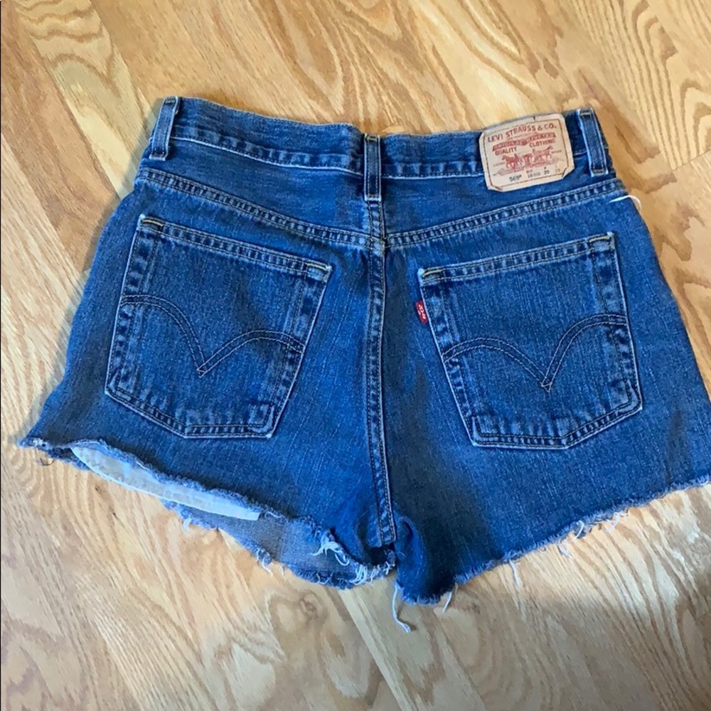 LEVI'S DENIM SHORTS